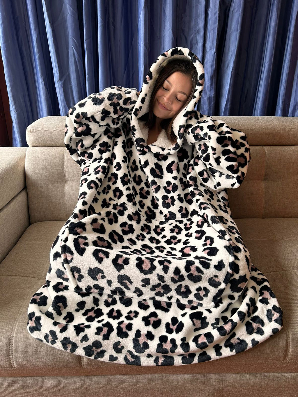 BLANKET COAT DOBLE ANIMAL PRINT