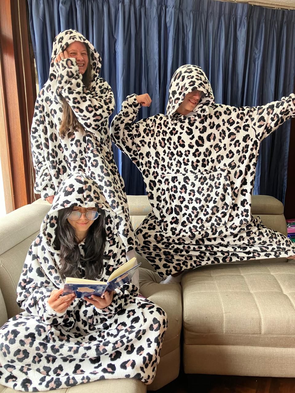 BLANKET COAT DOBLE ANIMAL PRINT